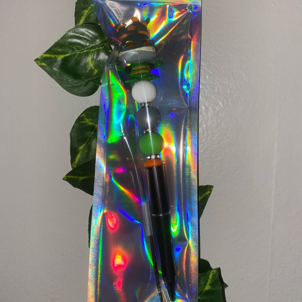 monster pen
